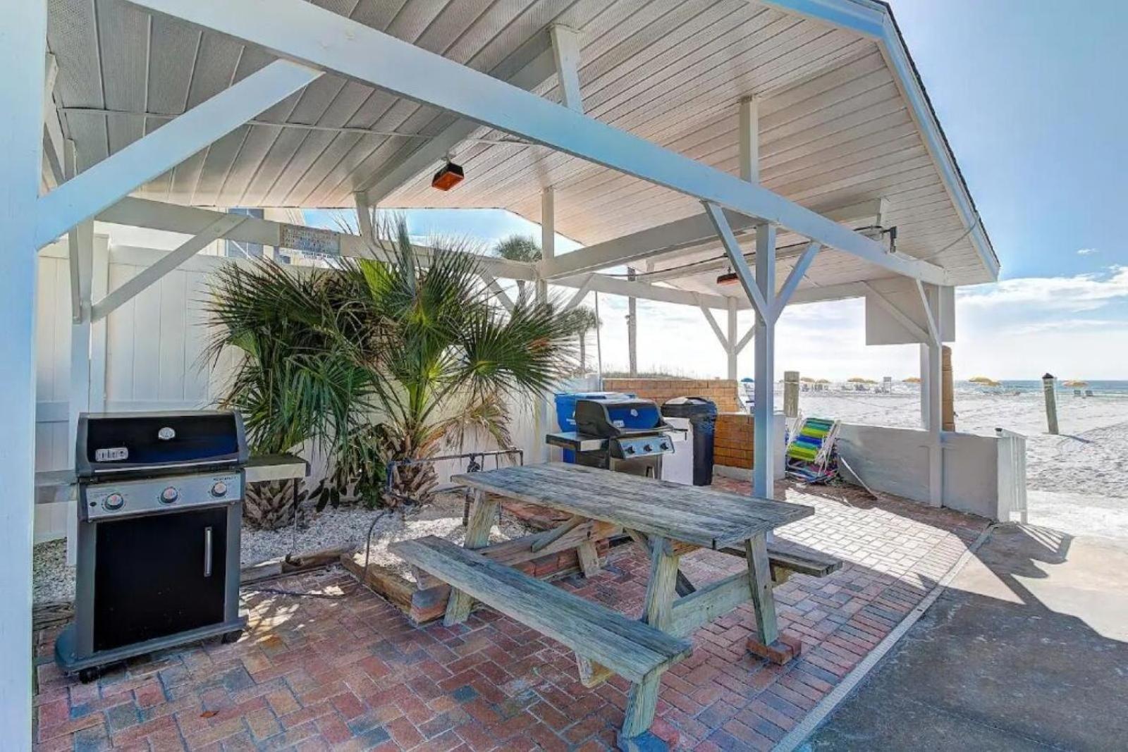 Beachfront Getaway In Siesta Key Bagian luar foto